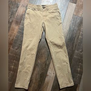 St. John’s Bay Mens Khakis size 29x32.